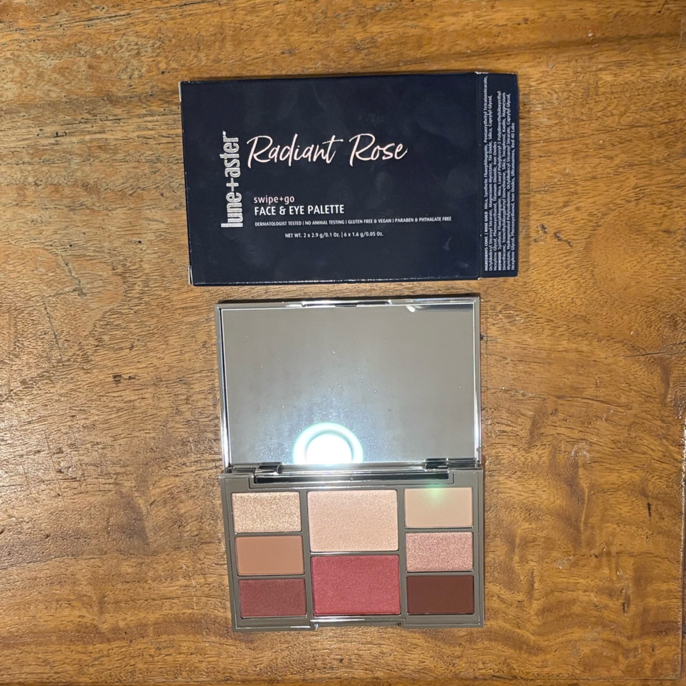 SOLD!! NIB NWT Lune and Aster Radiant Rose Face & Eye Palette